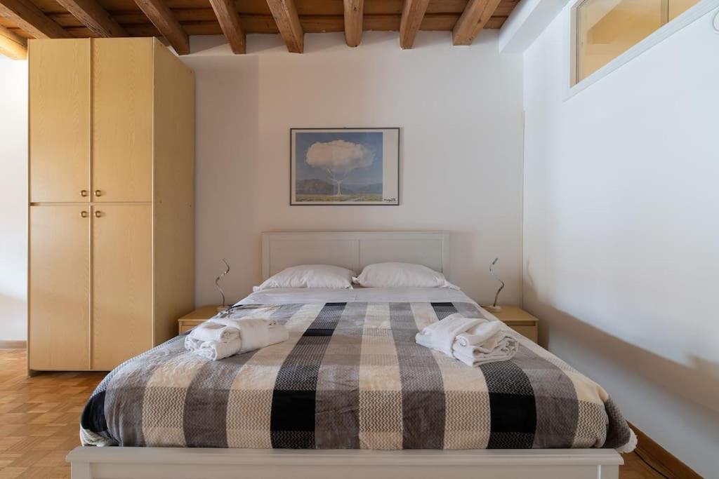 Enjoy Home - Appartamento Orologio, Piazza Dei Signori 帕多瓦 外观 照片